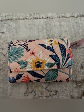 Vera Bradley Tri-fold Quilted Floral Pink Women's Wallet